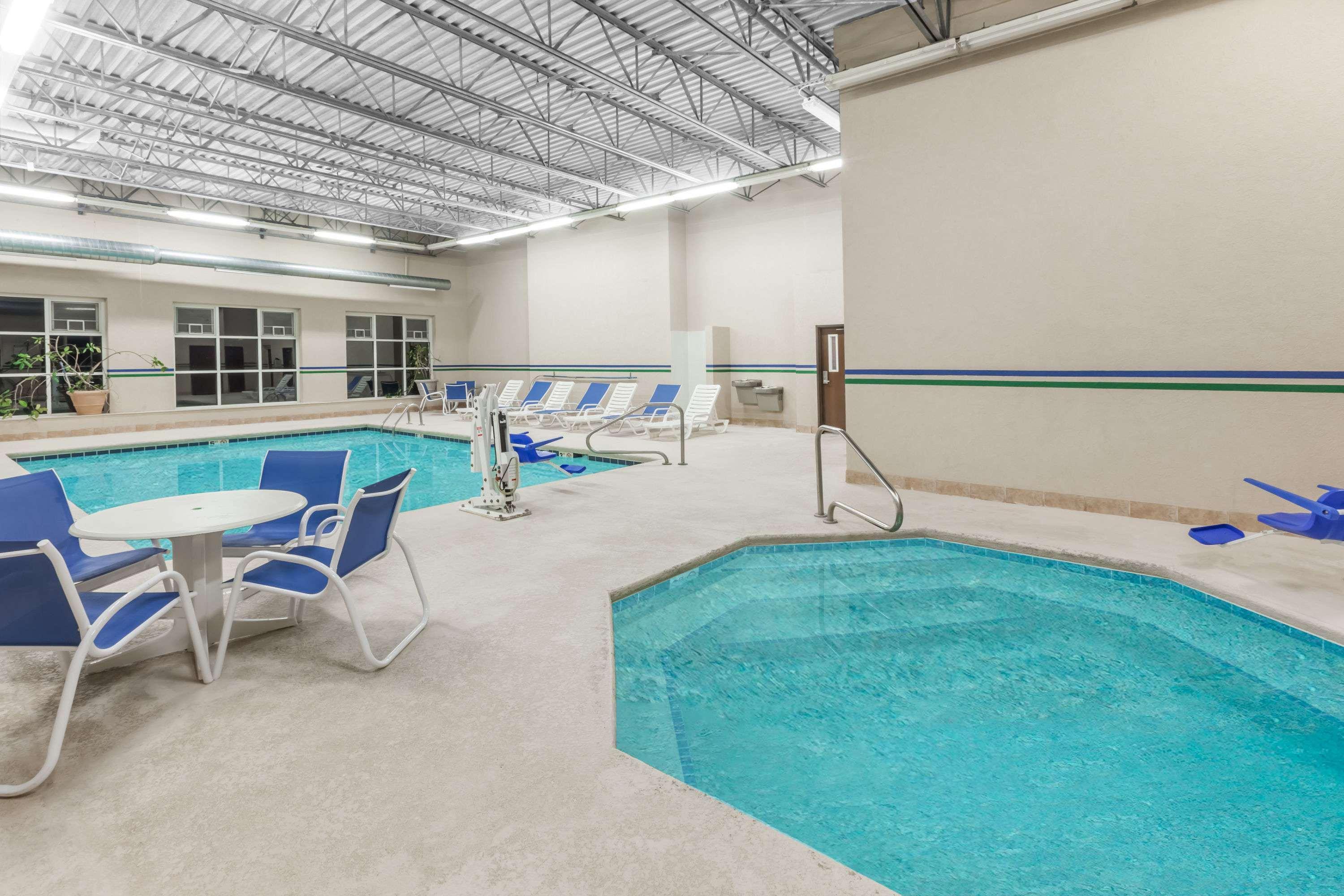 Spark By Hilton Walker Grand Rapids North Dış mekan fotoğraf