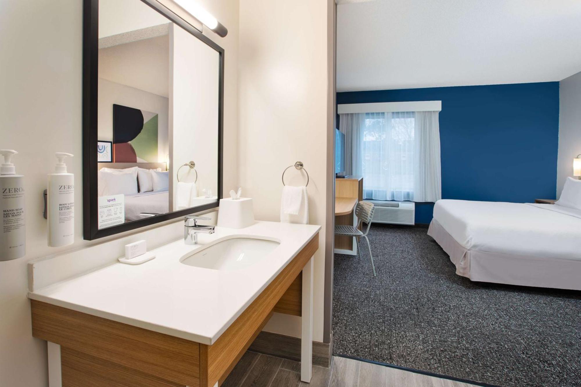 Spark By Hilton Walker Grand Rapids North Dış mekan fotoğraf