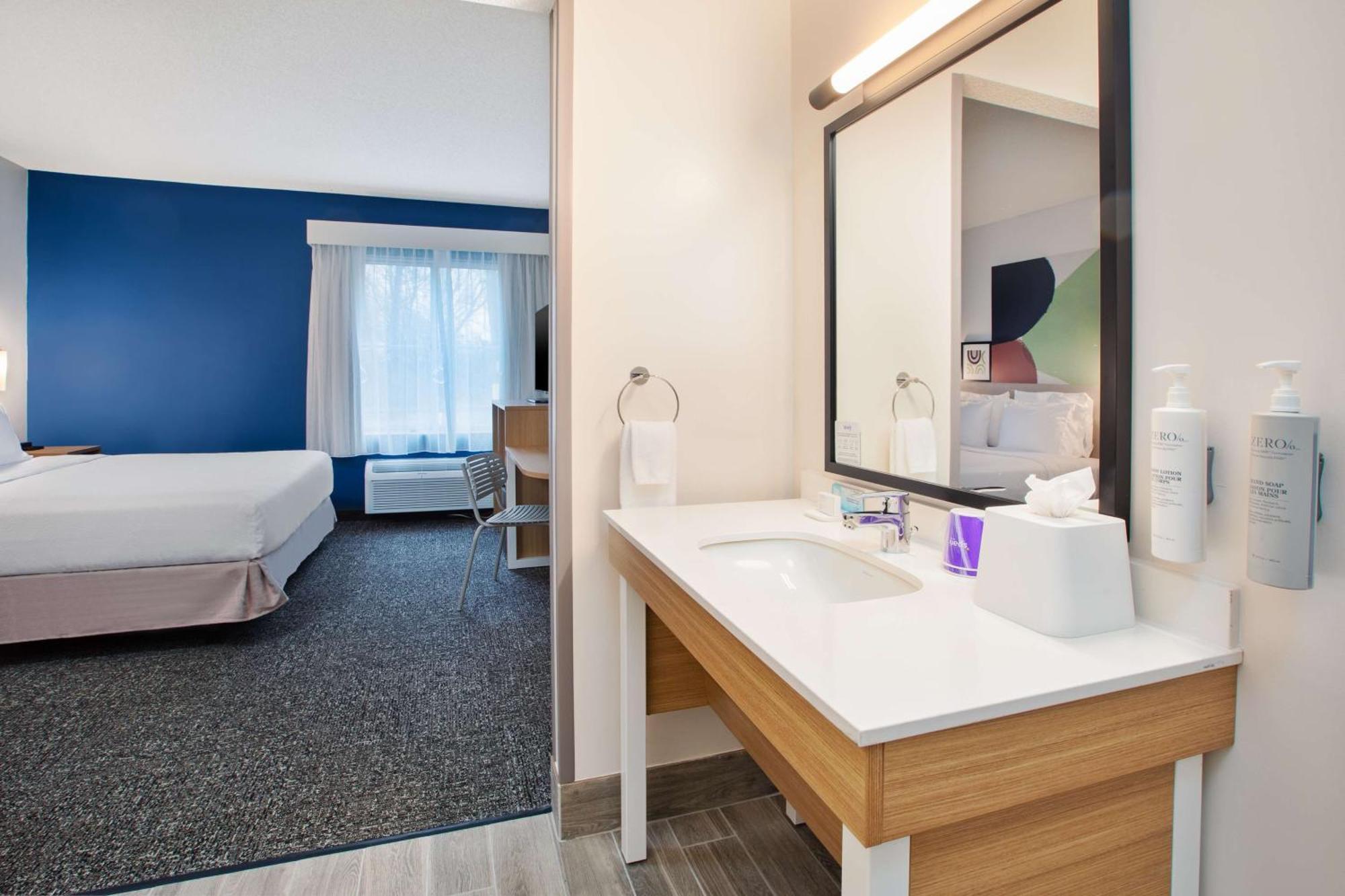 Spark By Hilton Walker Grand Rapids North Dış mekan fotoğraf